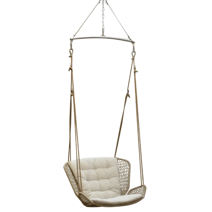 Wing Light Relax Hängesessel von Fischer Möbel – luftiger Outdoor Hängesessel mit geflochtener Struktur, weichem Sitzpolster und Aufhängung für entspannte Stunden im Freien